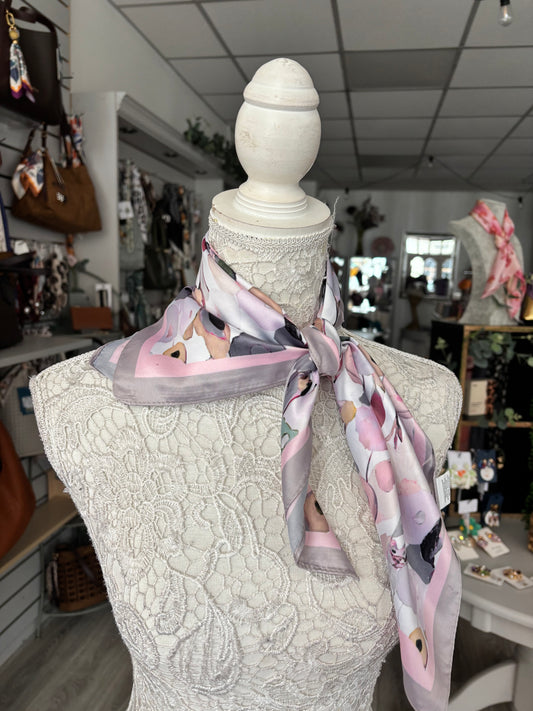 Dove square scarf with colorful rose pattern