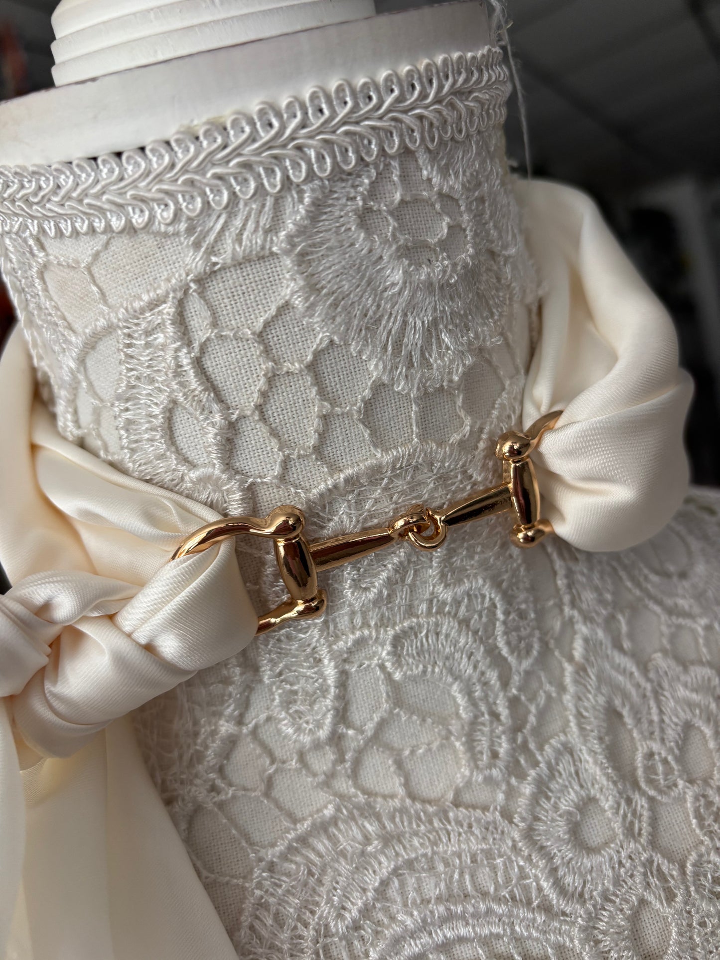 Scarf buckles