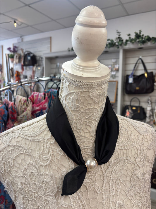 Jet pearl scarf