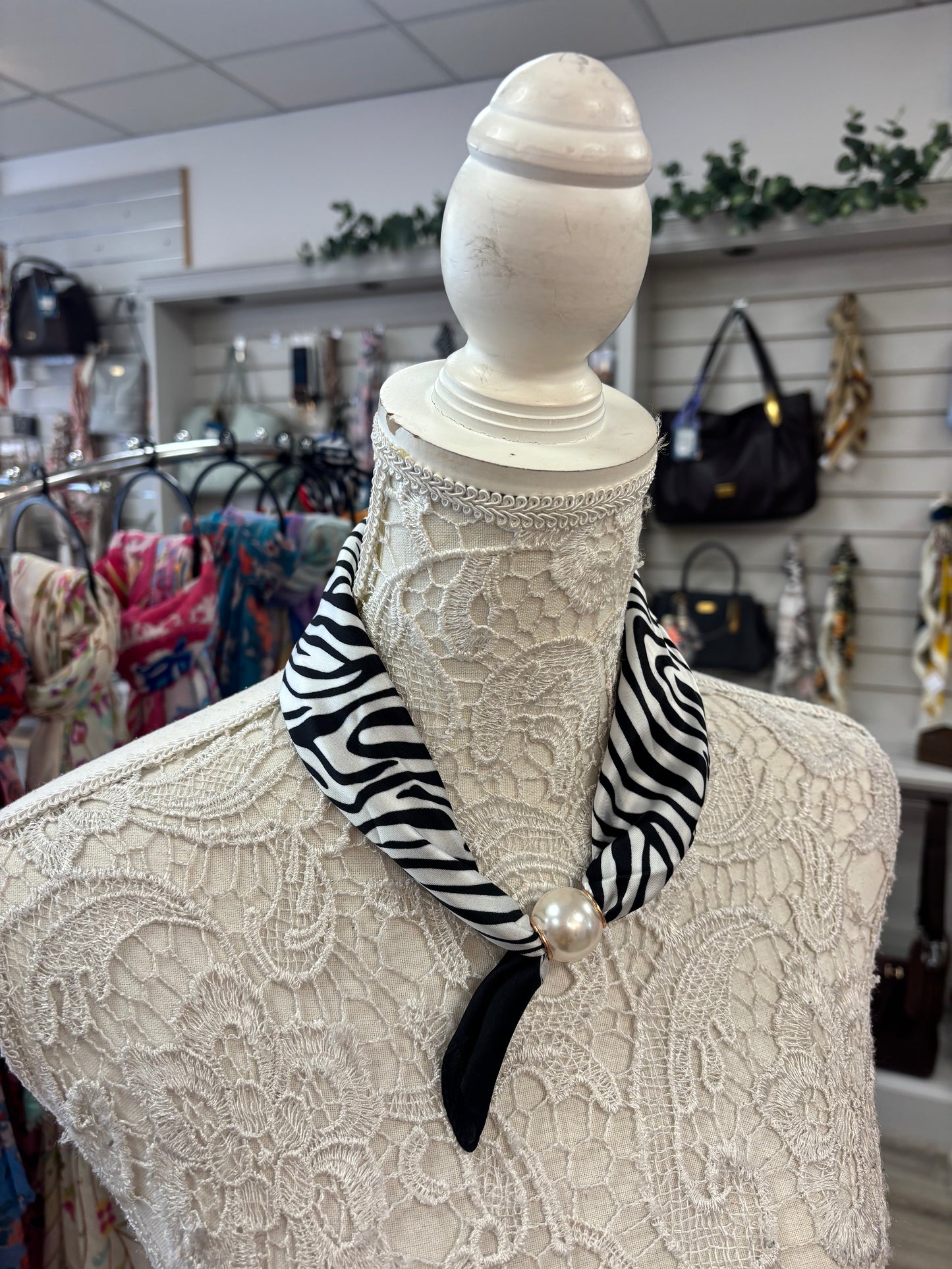 Zain black and white pearl scarf