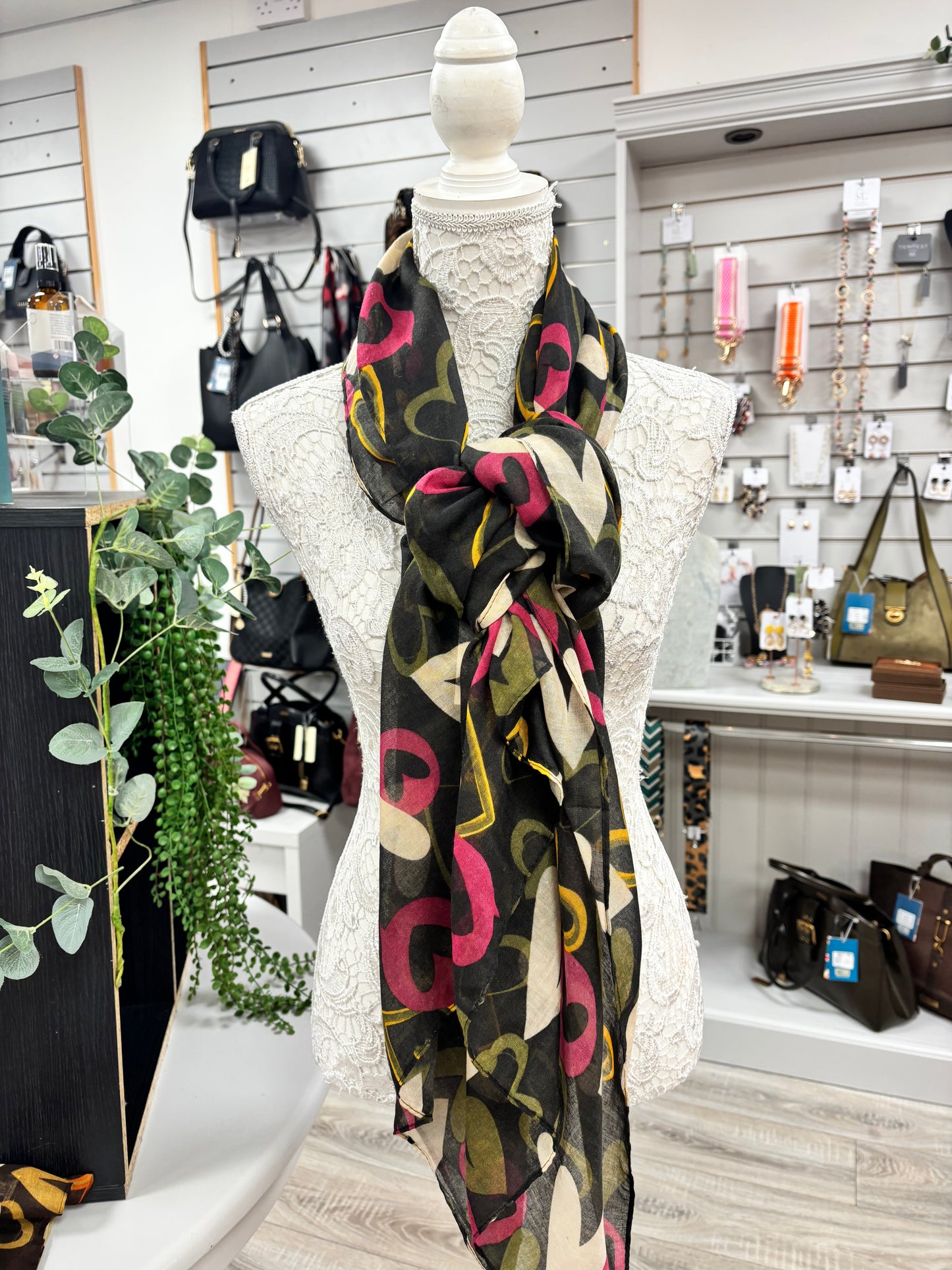 Heart light weight scarf