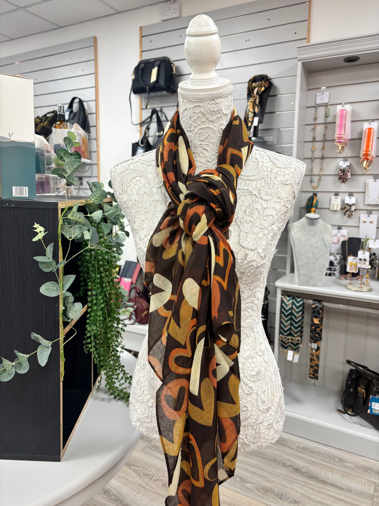 Heart light weight scarf