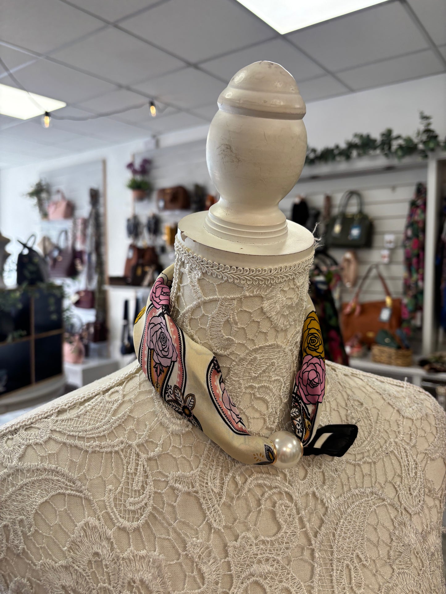 Rocha pearl scarf