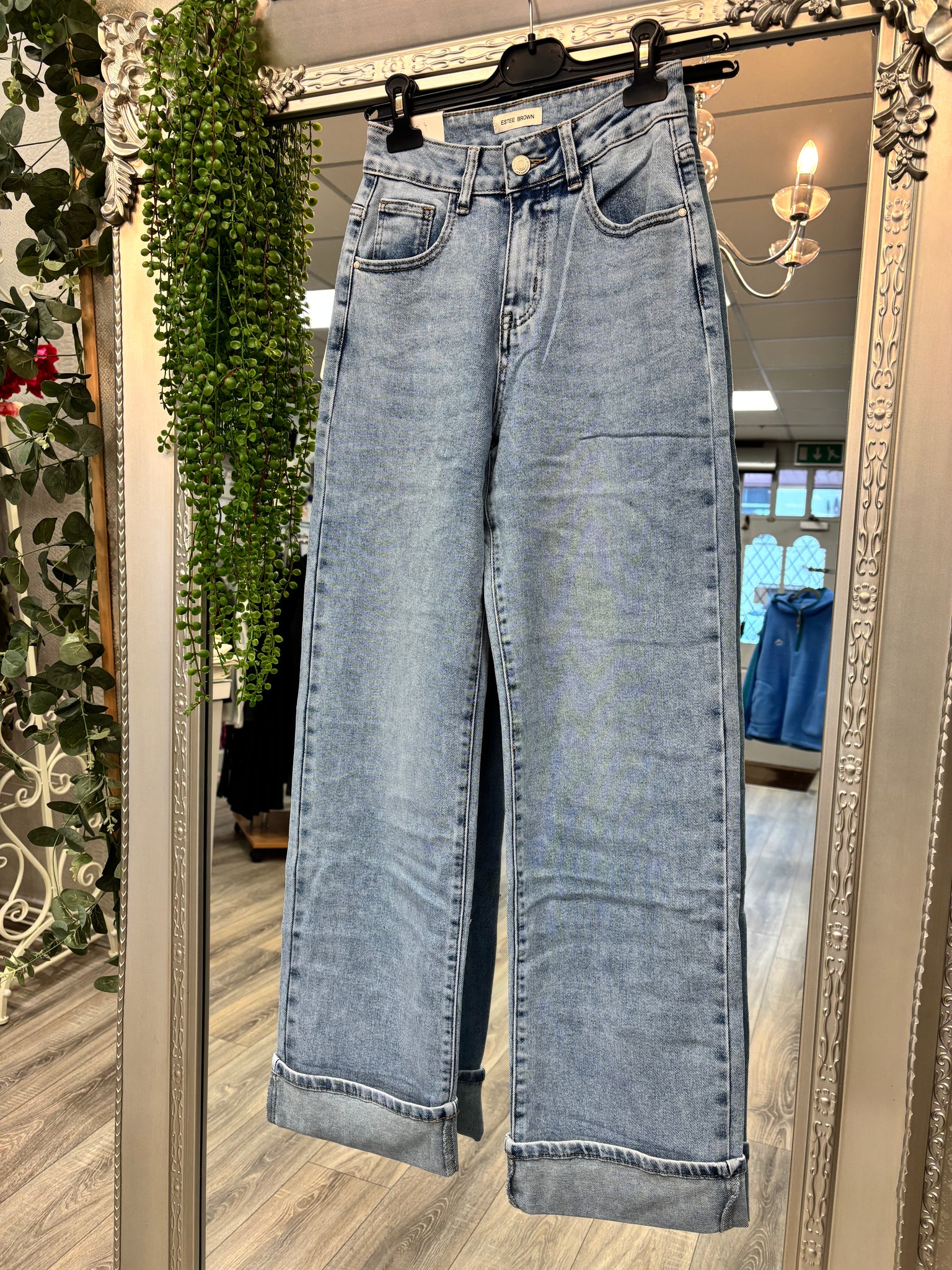 Roxanne Wide legged jeans