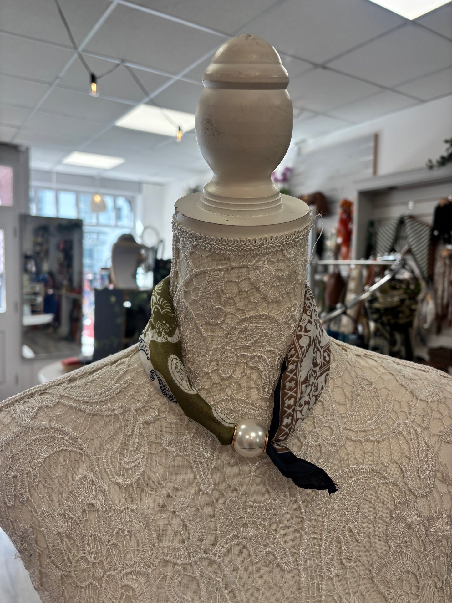 Marty pearl scarf