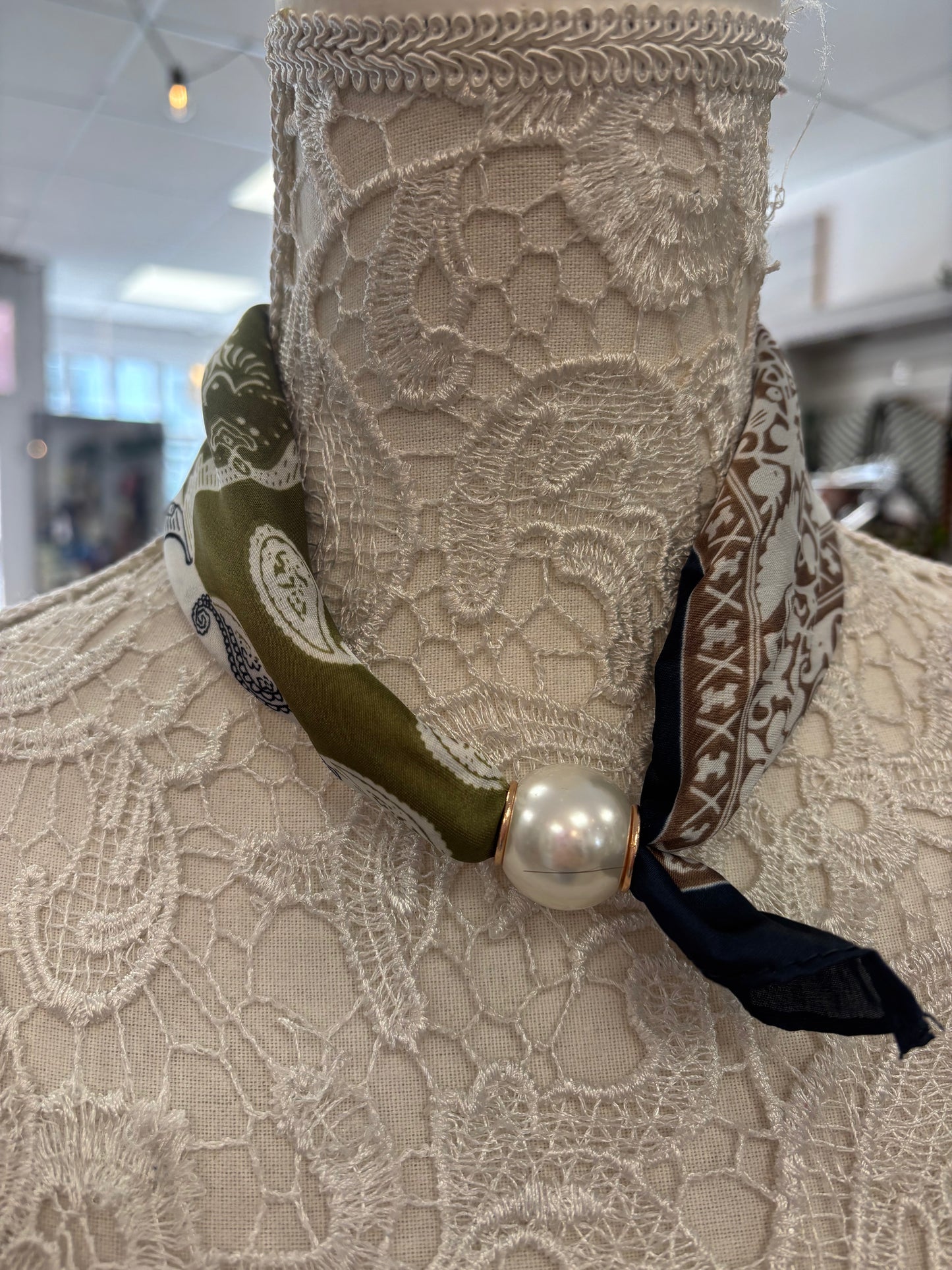 Marty pearl scarf