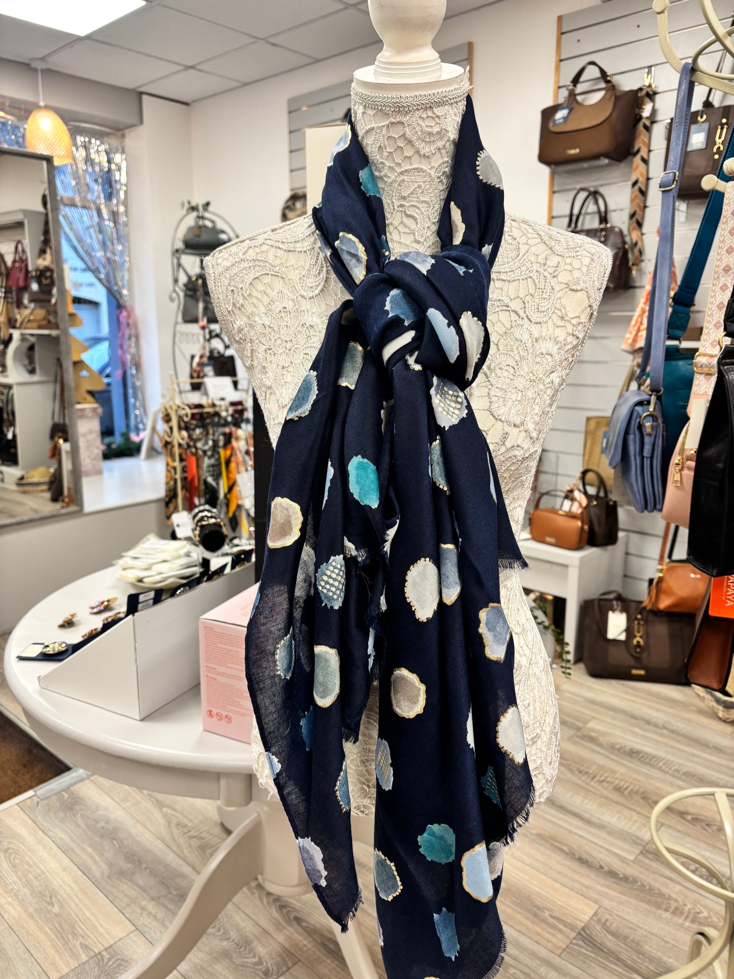 Bonnie light weight Autumn scarf