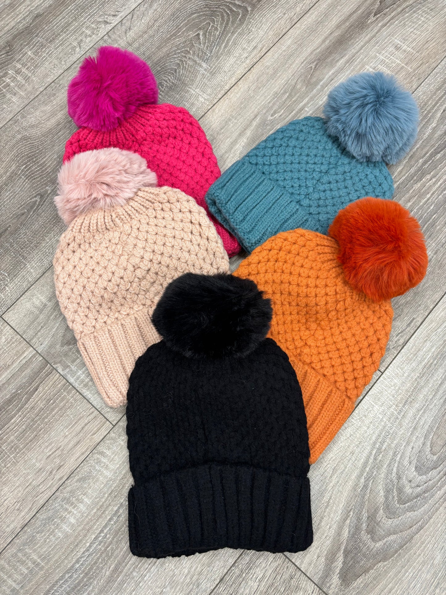 Bella Pom Pom hat