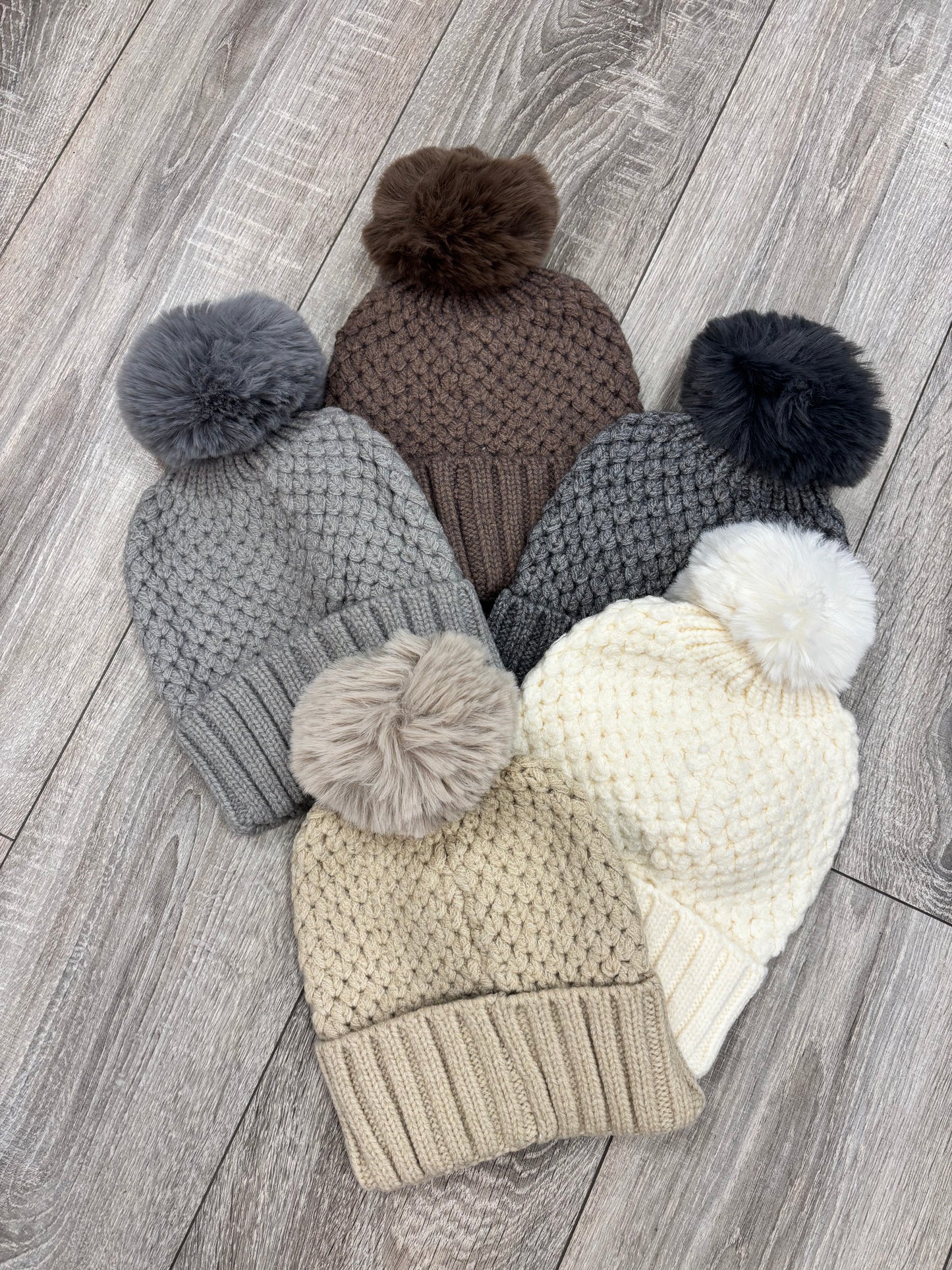 Bella Pom Pom hat