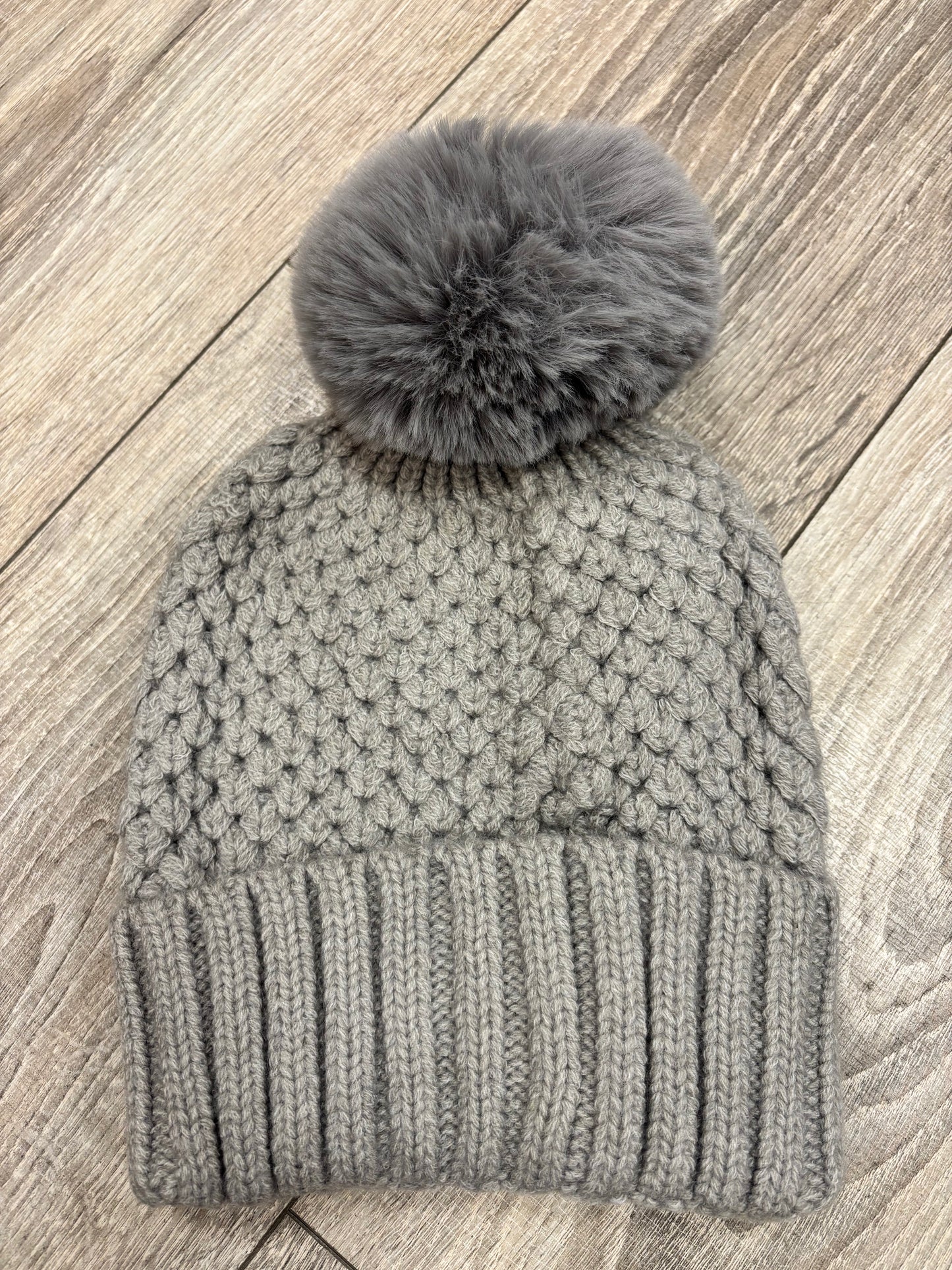 Bella Pom Pom hat