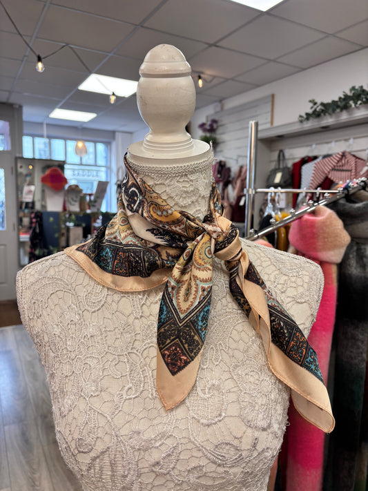 Prairie print neck scarf