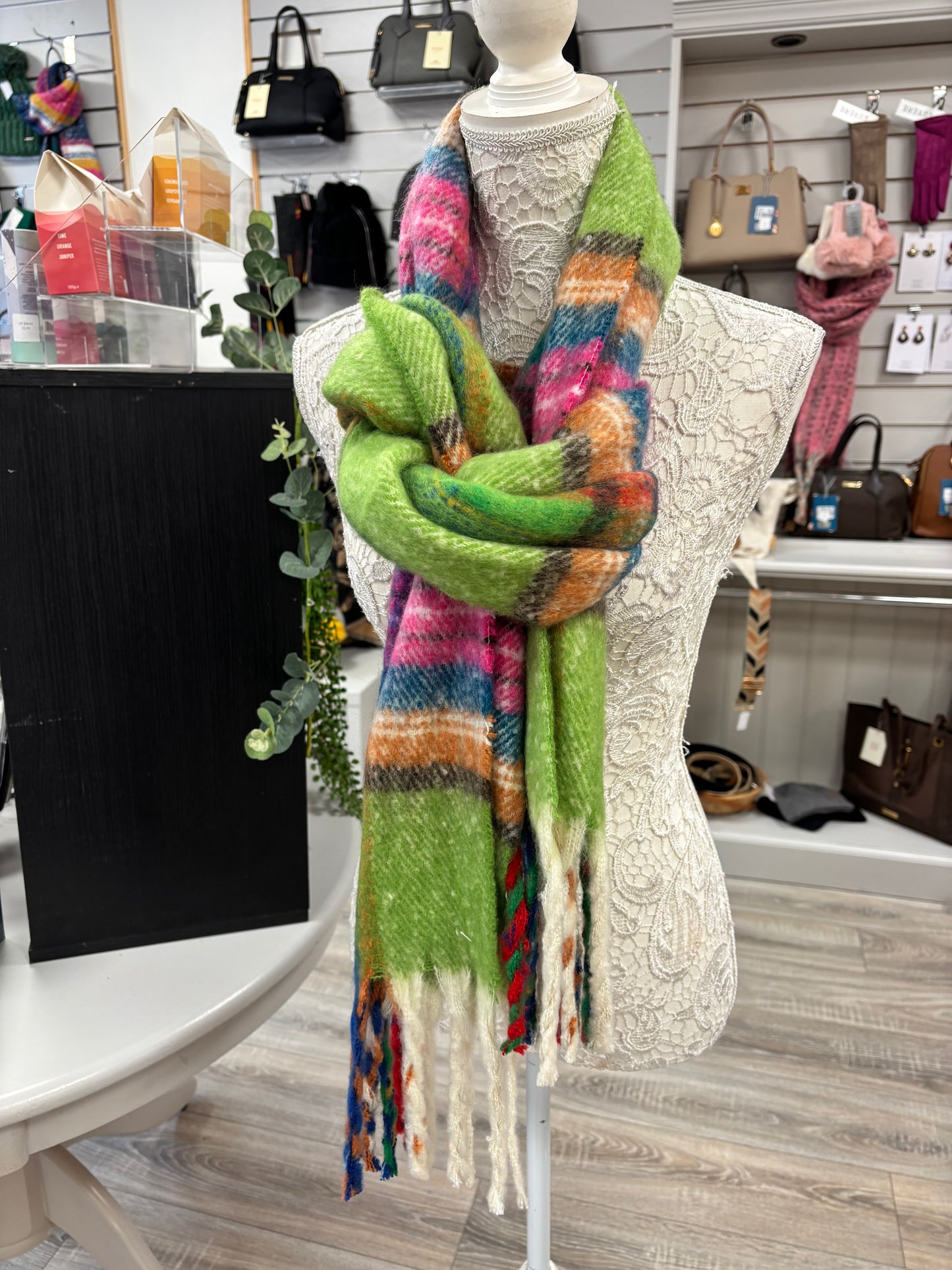 Hope checked scarf