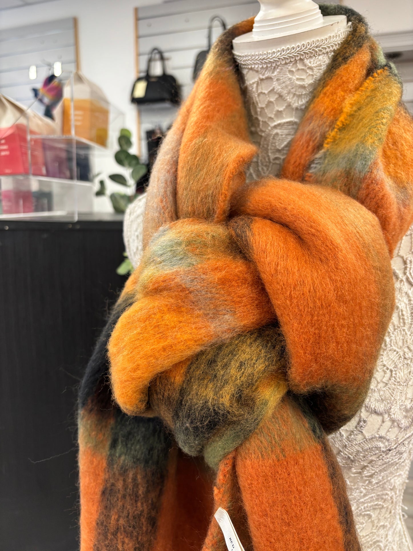 Erin chunky tassel scarf