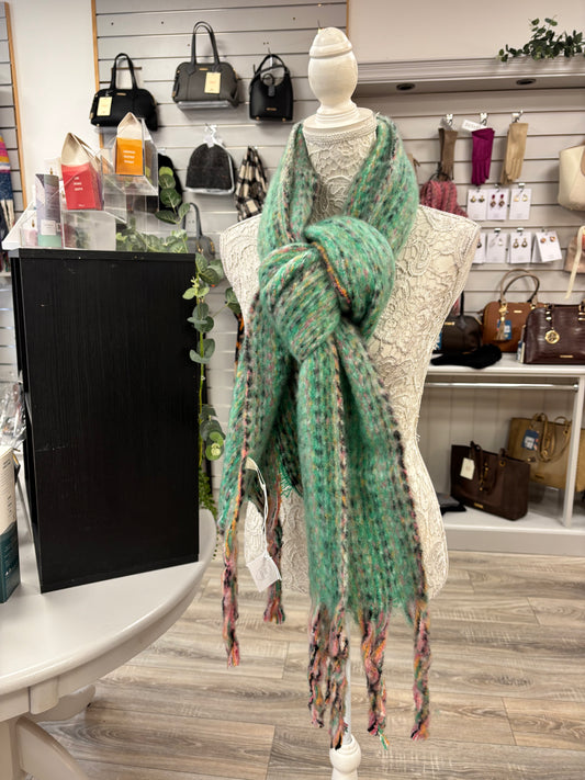 Ember chunky tassel scarf