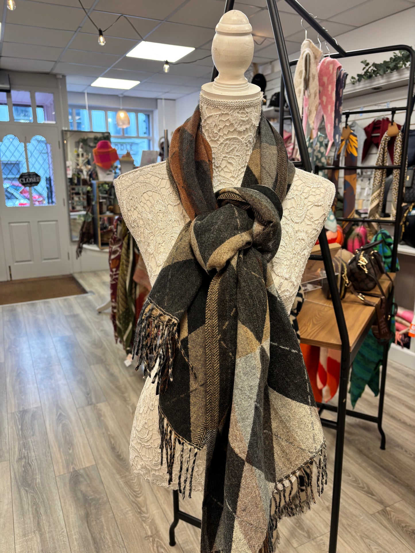 Wren brown/grey mix Argyle patterned scarf