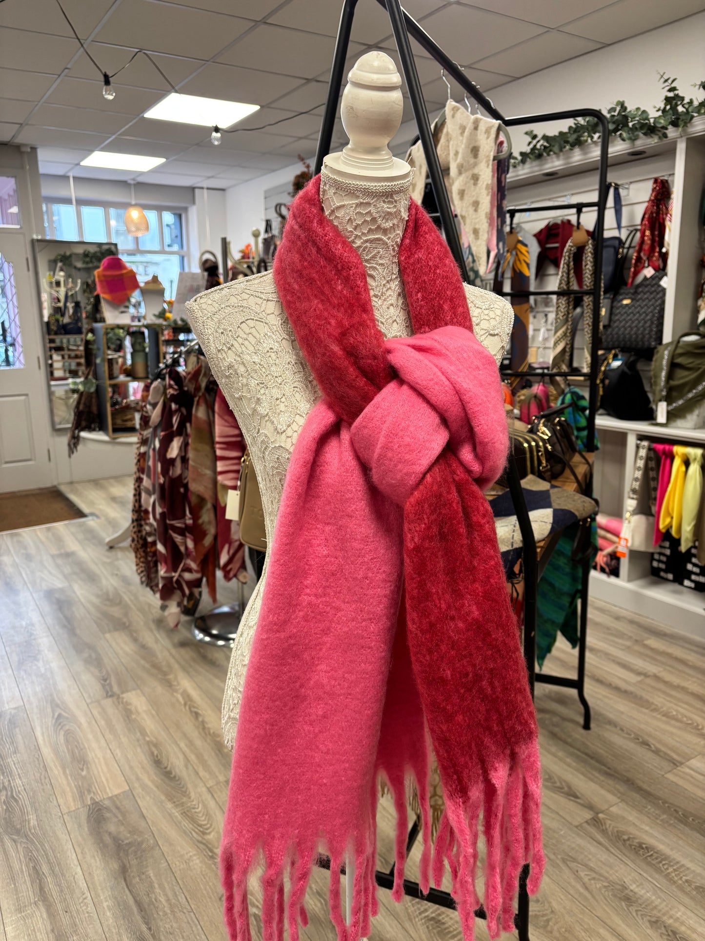Shola chunky knit scarf