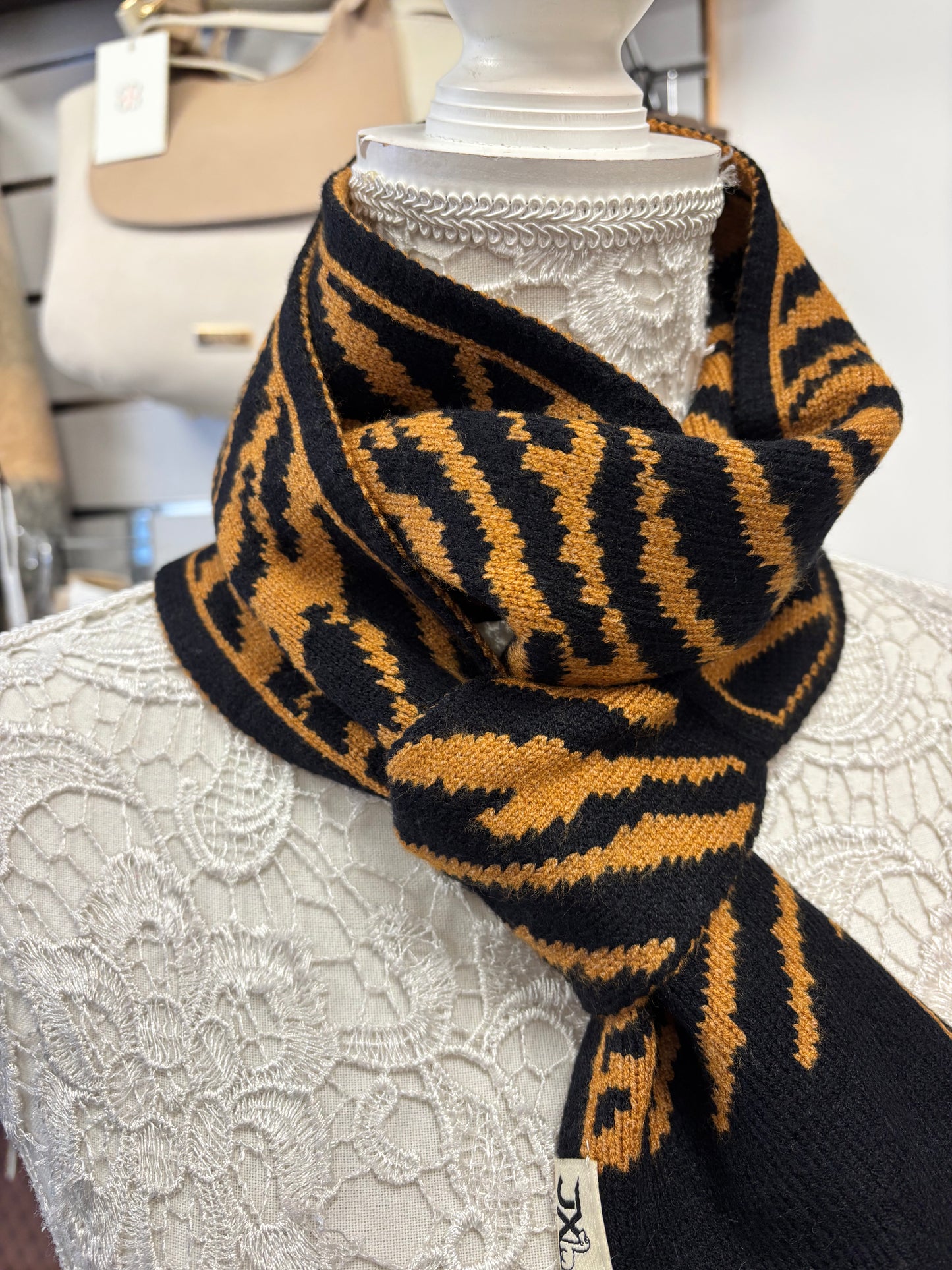 Luna Pull Through Scarf