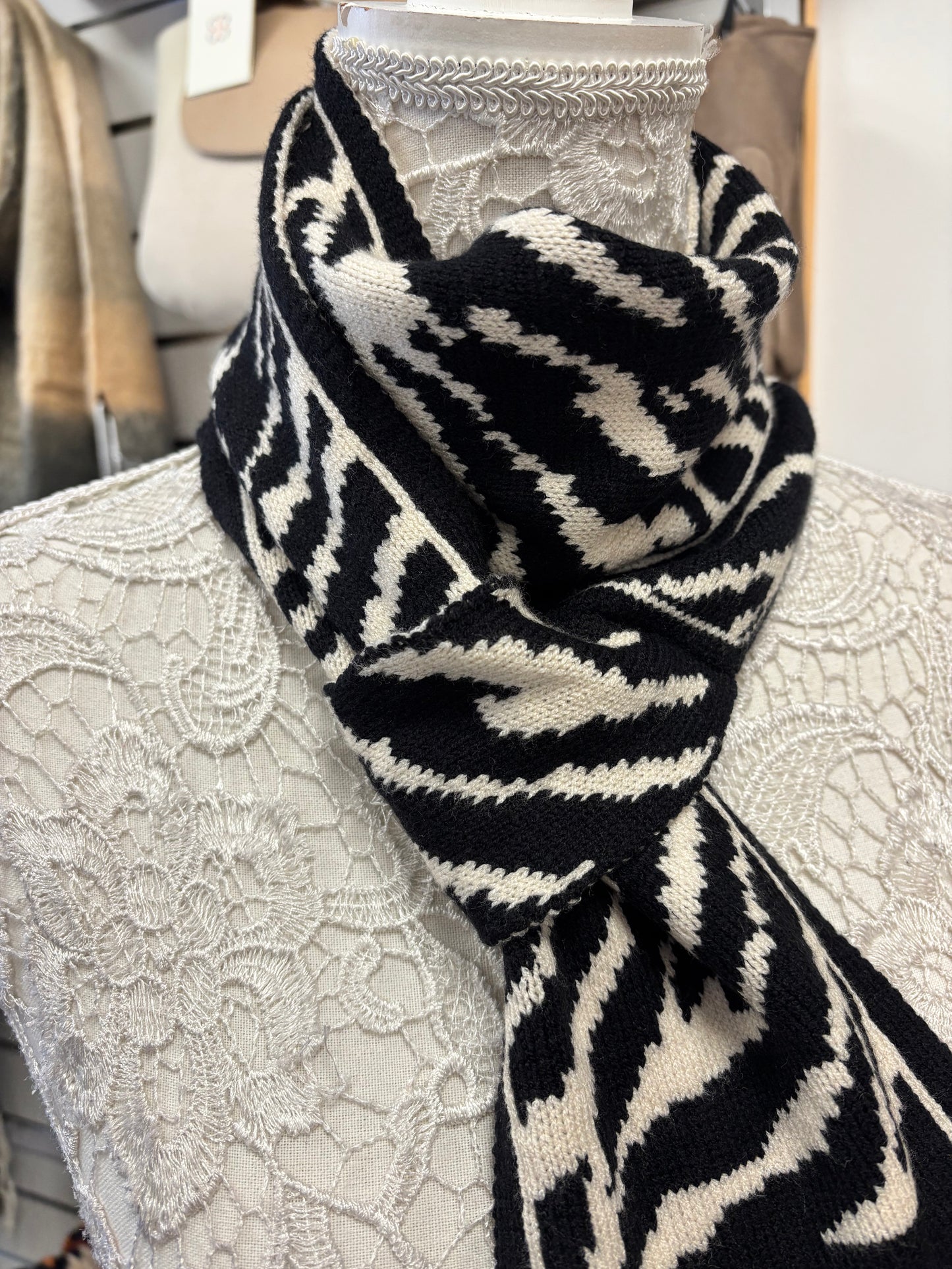 Luna Pull Through Scarf