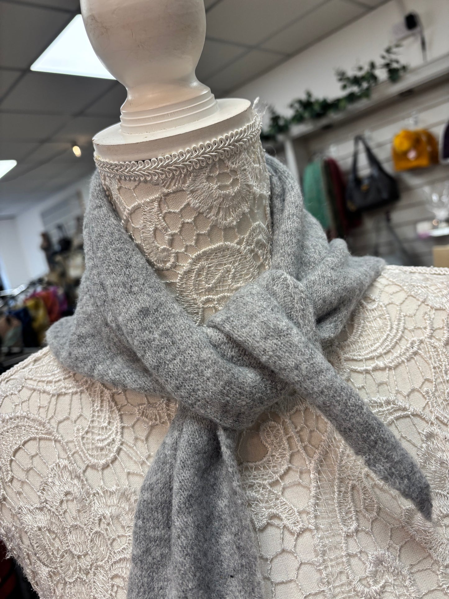 Dinah fine knit neck scarf