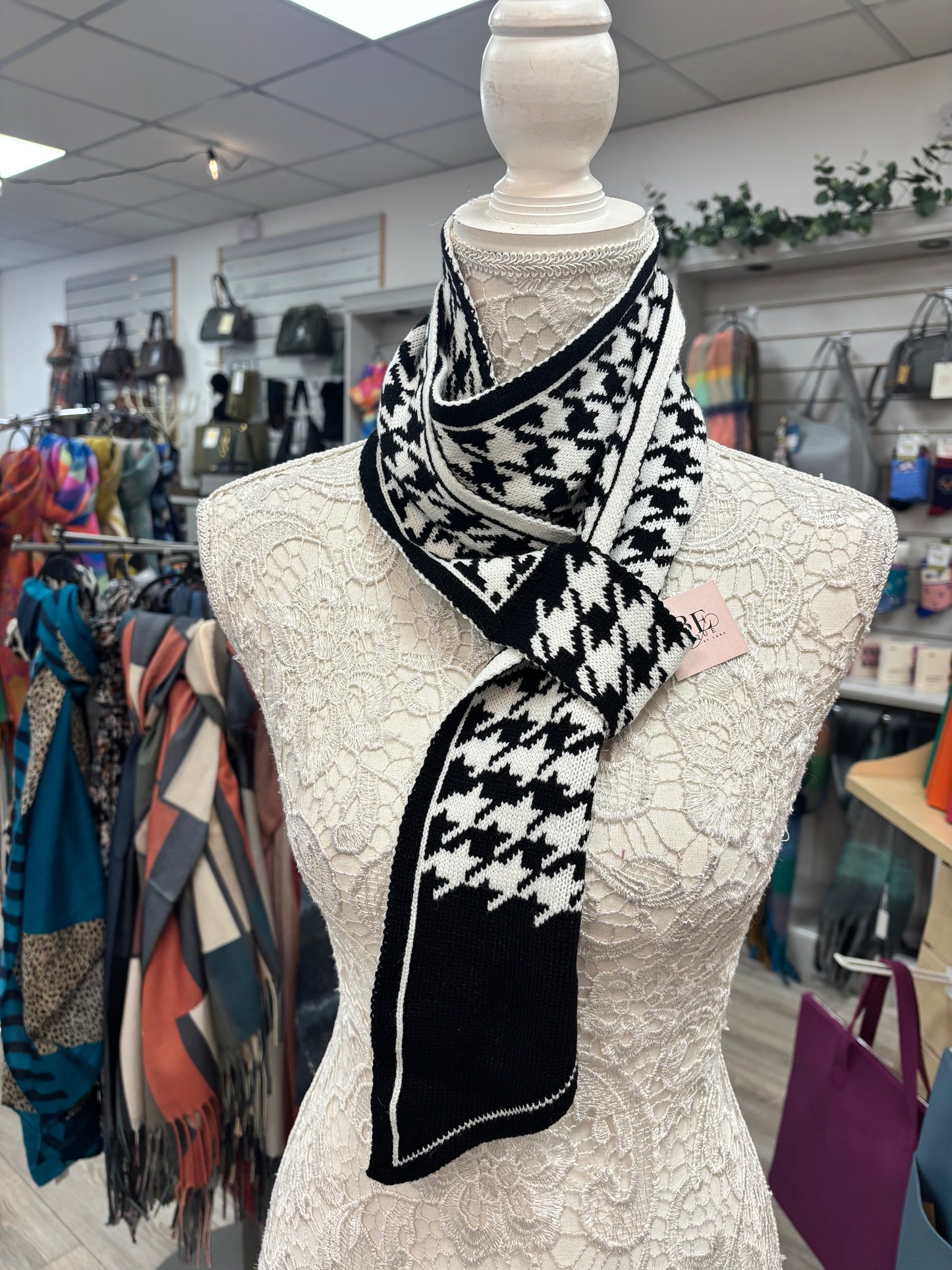 Luna Pull Through Scarf