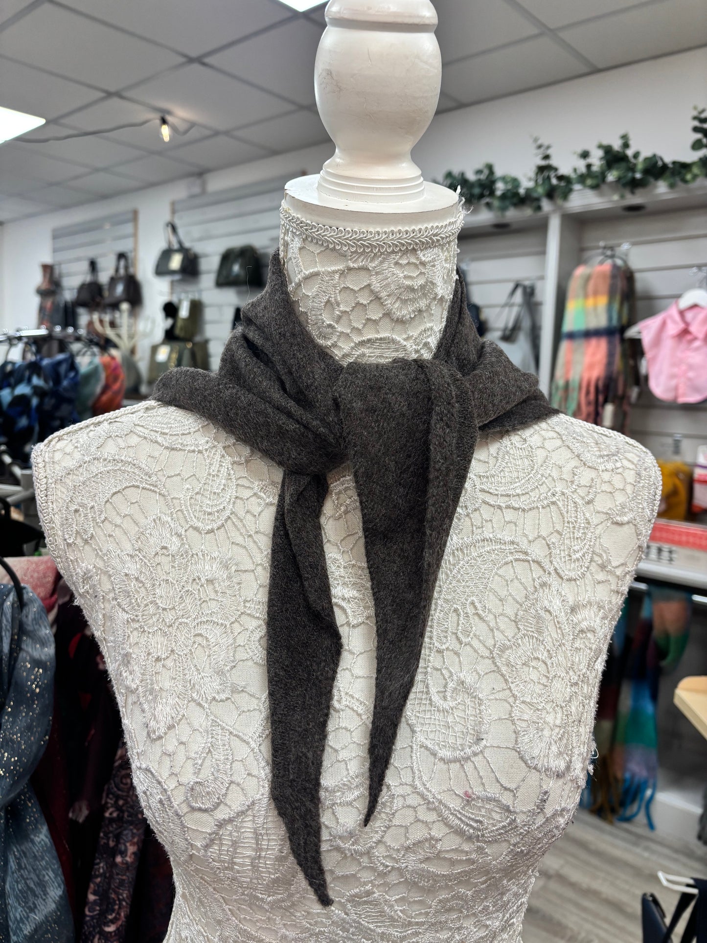 Dinah fine knit neck scarf