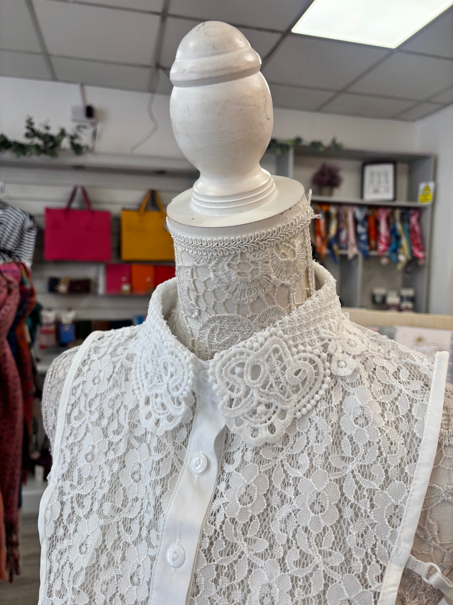 Betsy lace mock collar