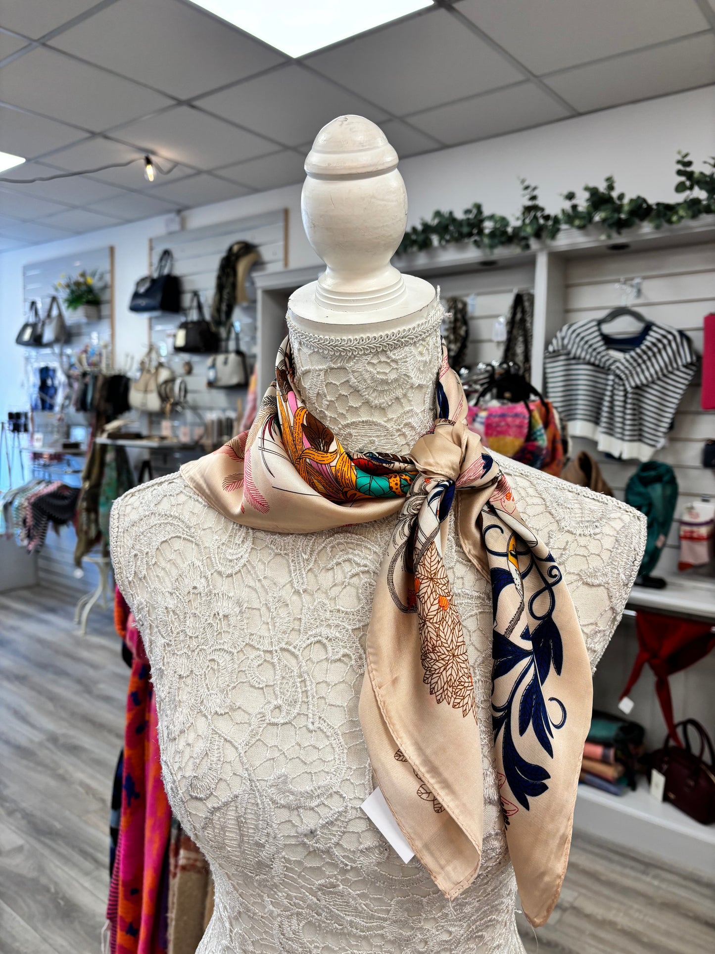 Safari neck scarf