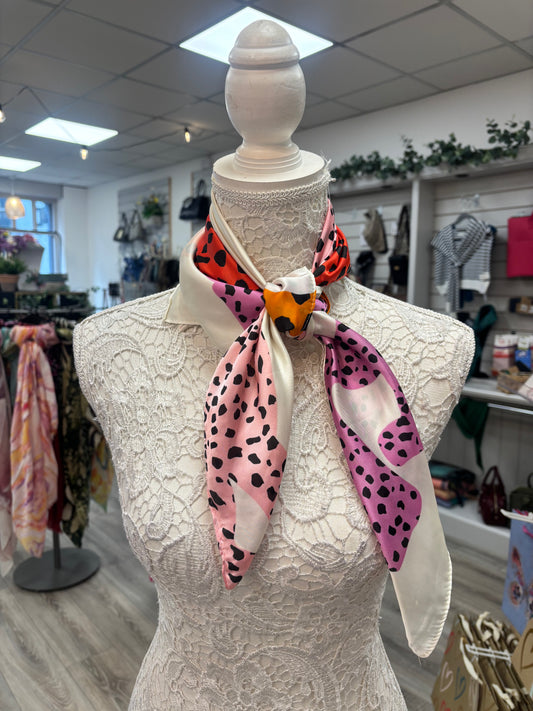Cheeta neck scarf