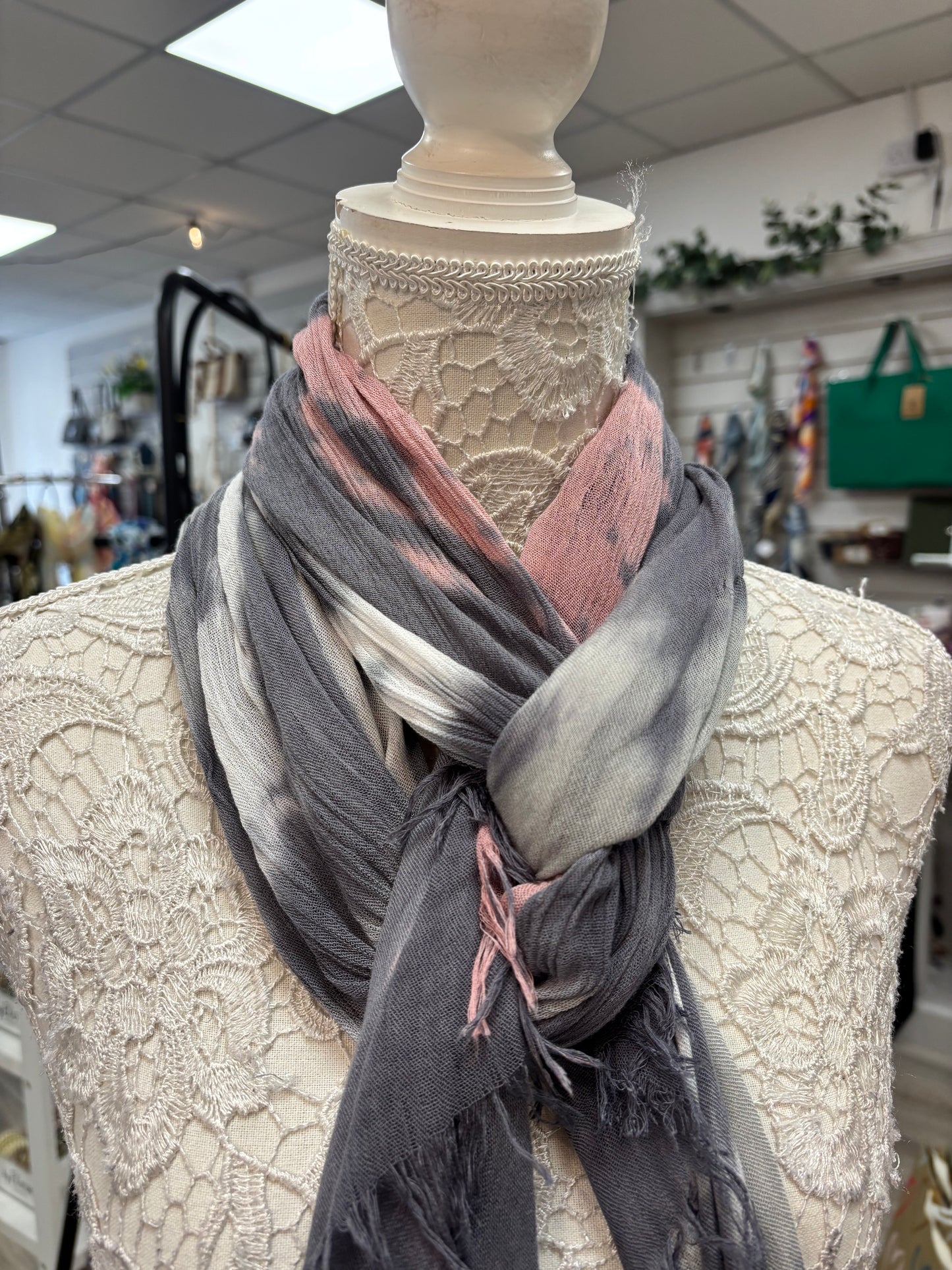 Willow crinkle scarf