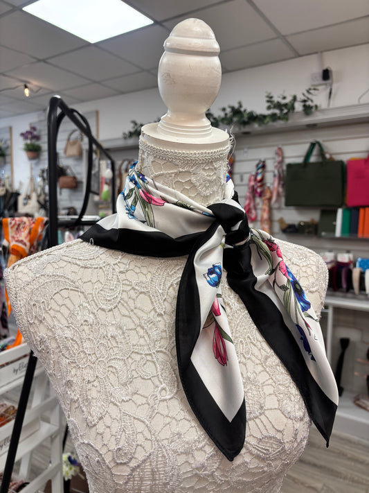 Georgia neck scarf