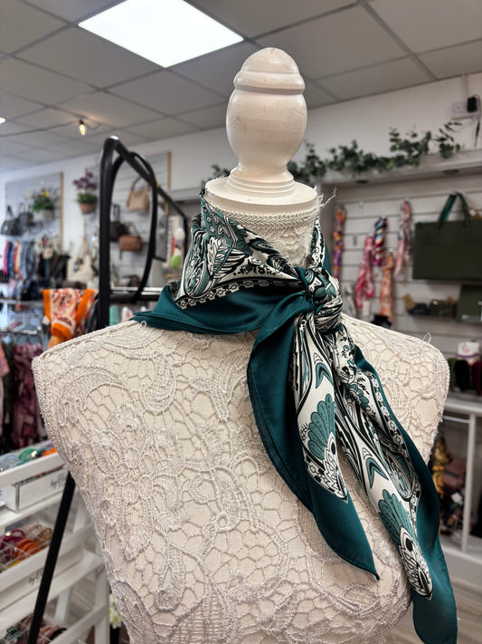 Jade Paisley neck-scarf