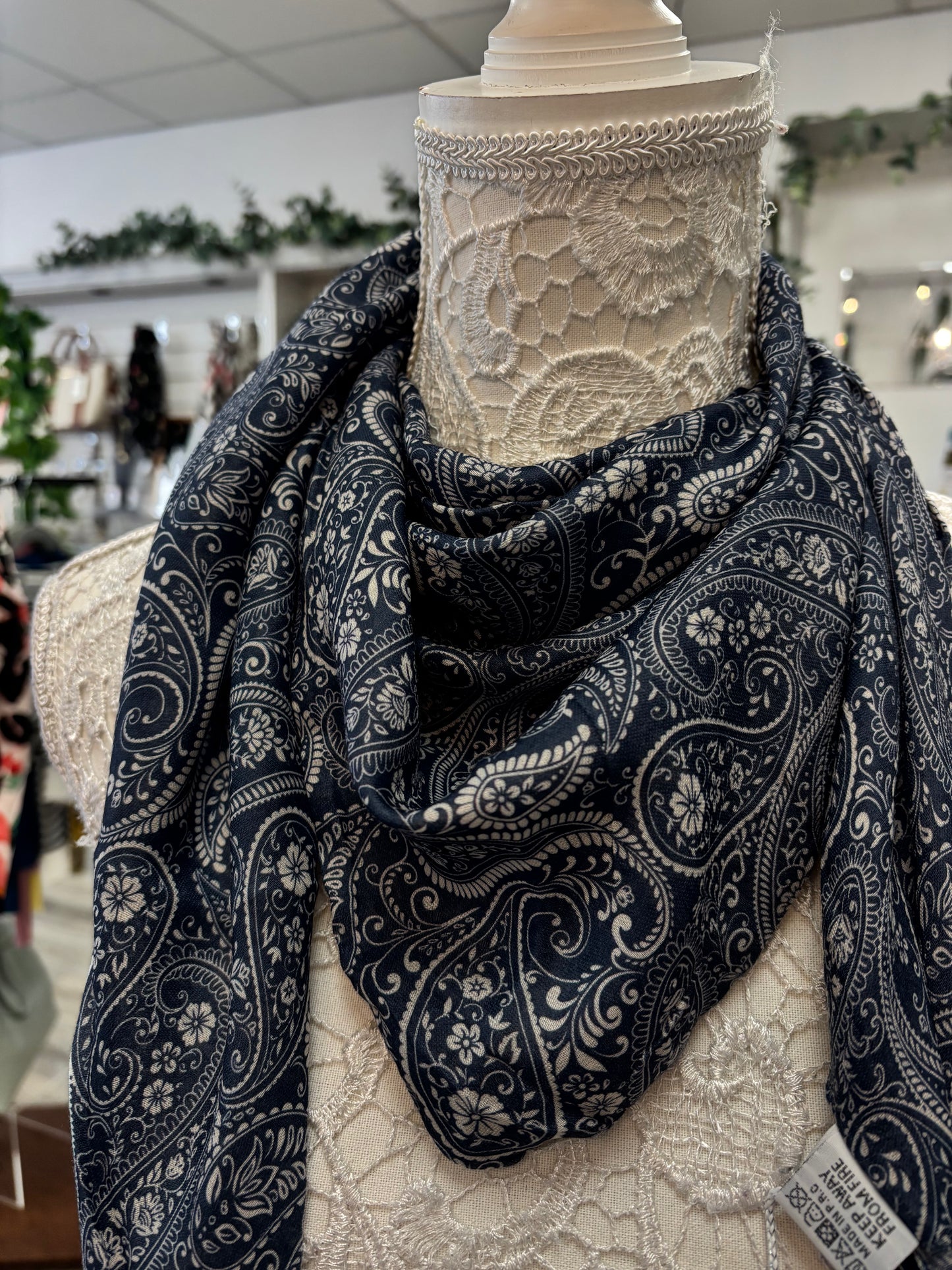 Connie triangle scarf