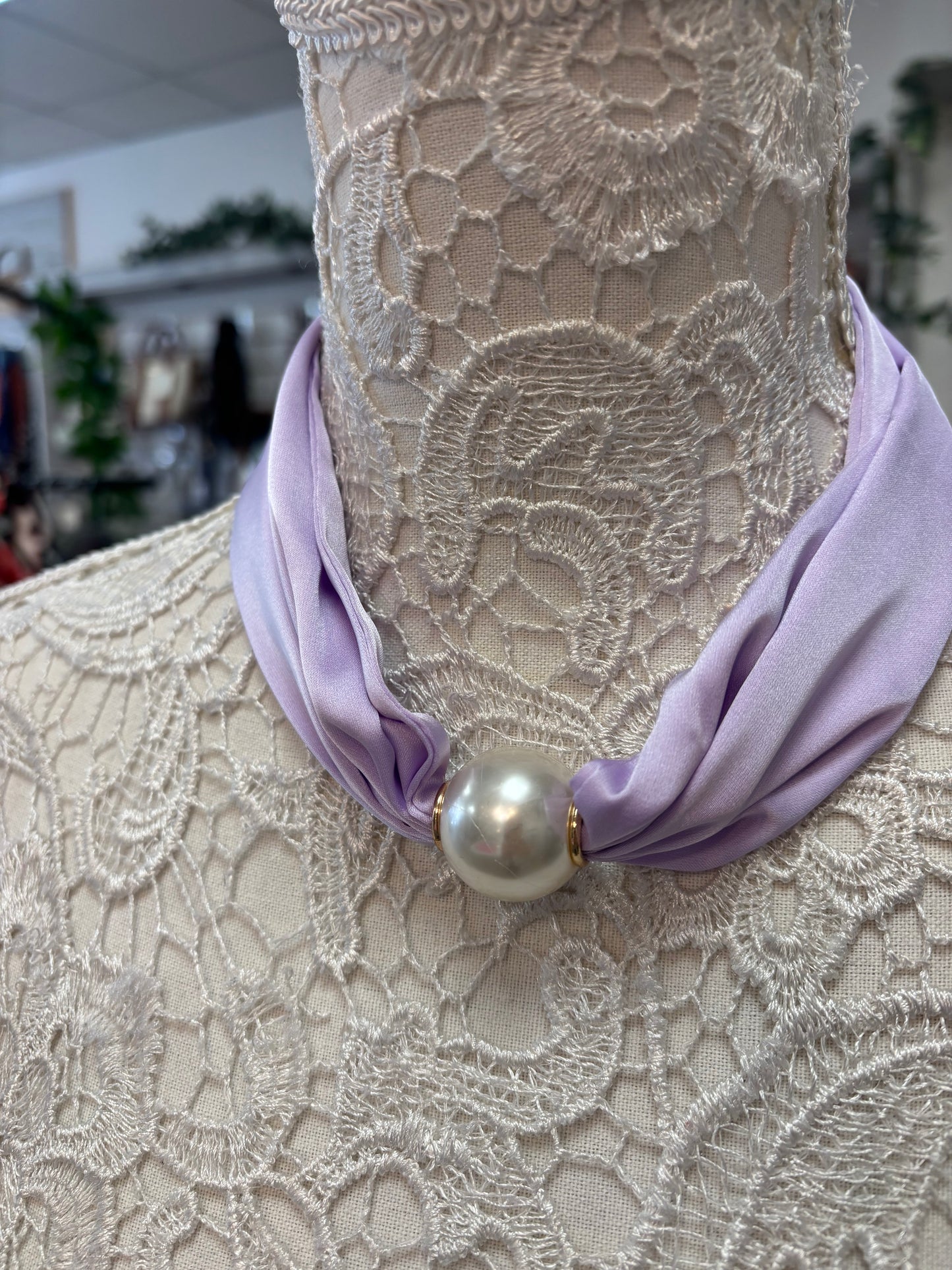 Penny pearl necklace/ scarf