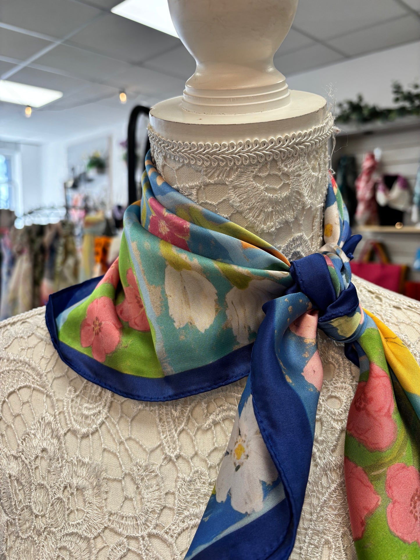 Posie neck scarf