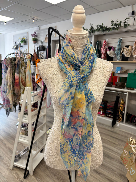 Nolene scarf