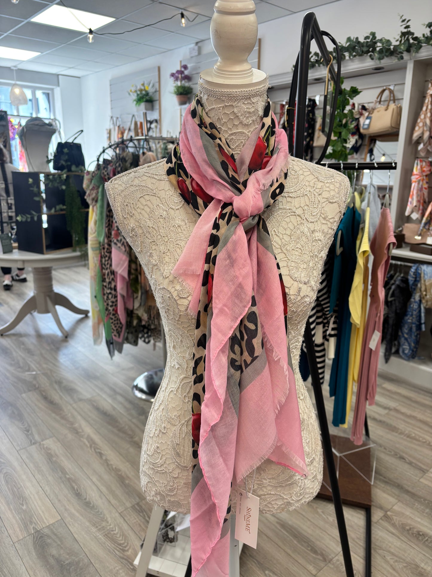 Dawson scarf