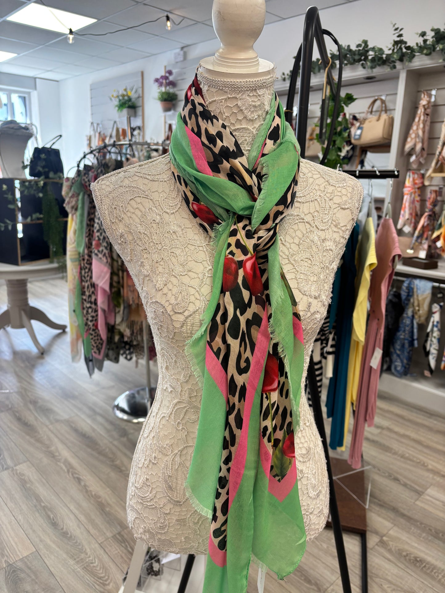 Dawson scarf