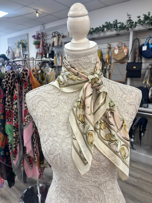 Vera neck scarf
