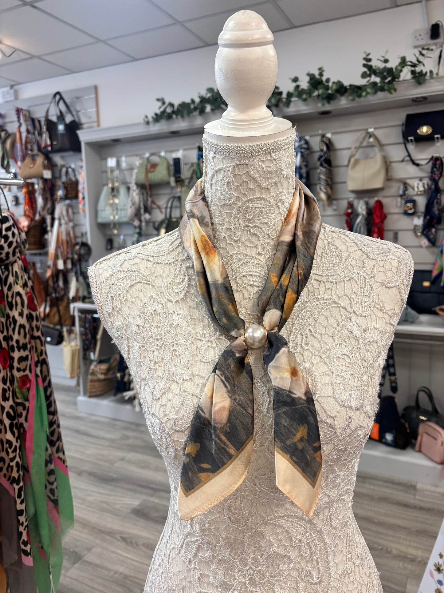 Molly Pearl scarf