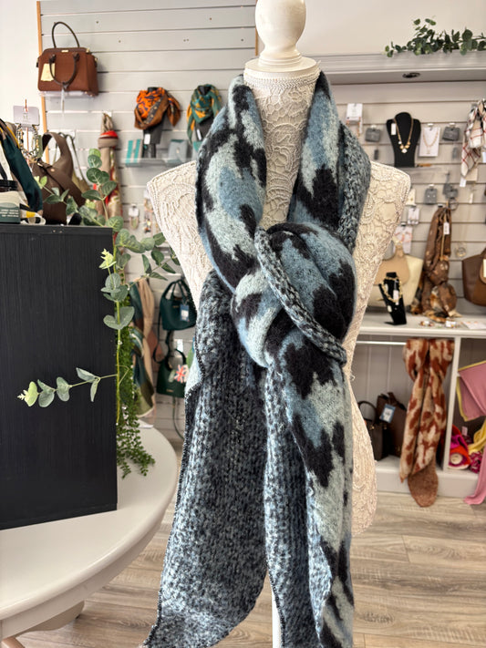 Camouflage Print Blanket Scarf - Blue