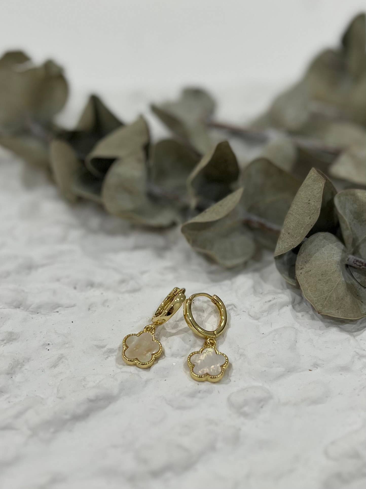 5 Petal Flower Huggie Earring in Mother of Pearl