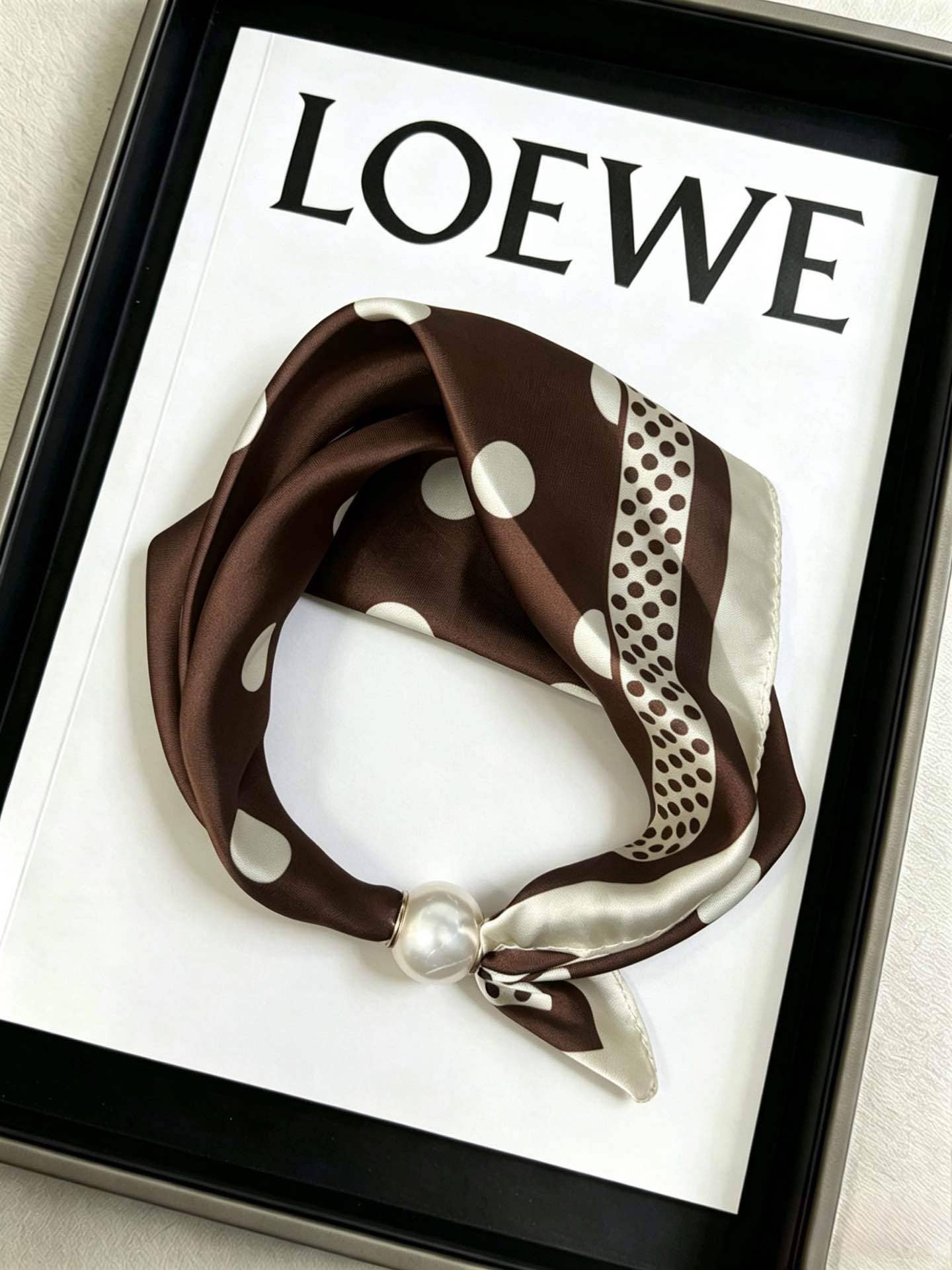 Betty brown spot scarf