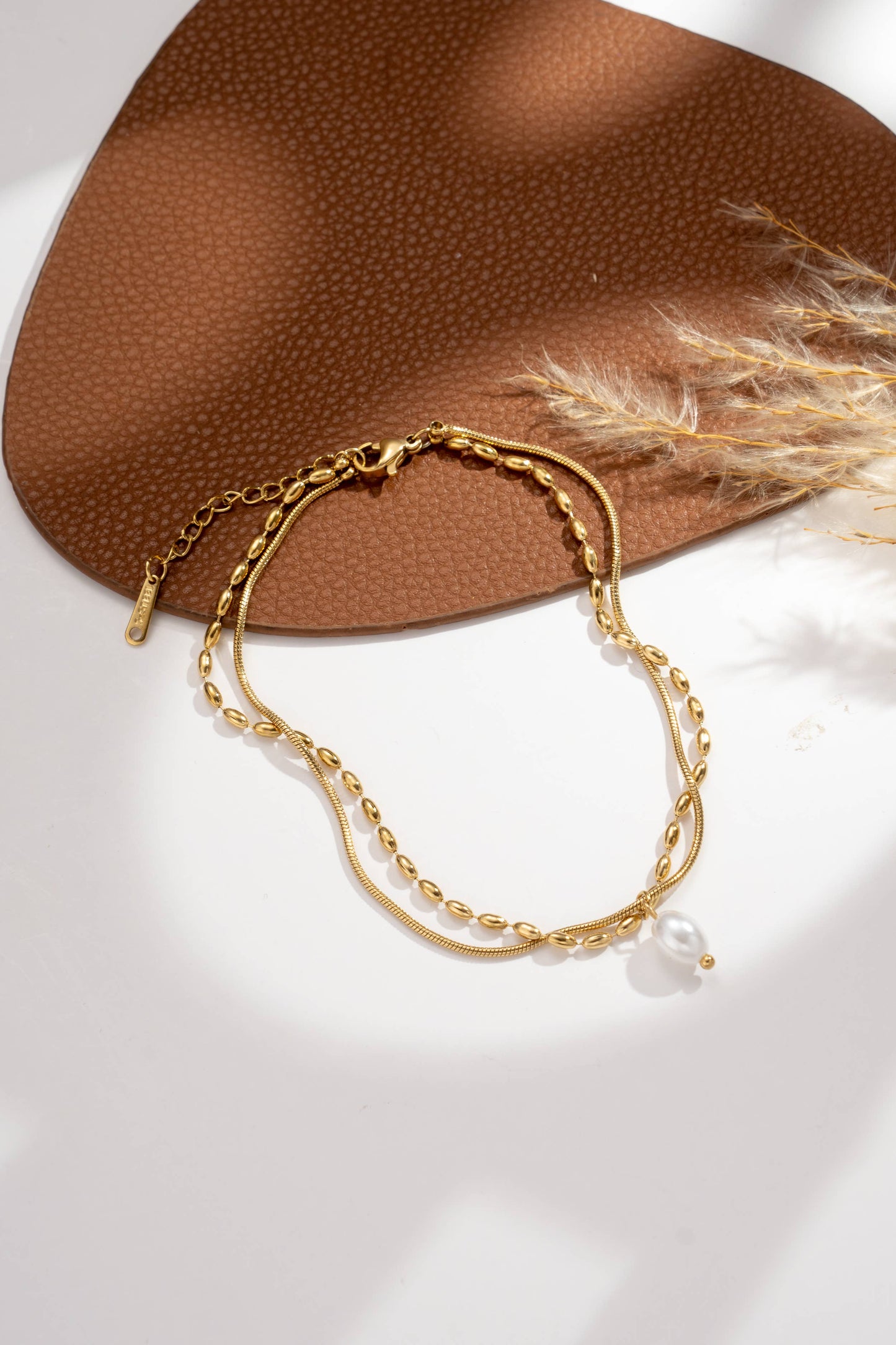 Delta Delicate gold anklet with white pearl, stainless steel