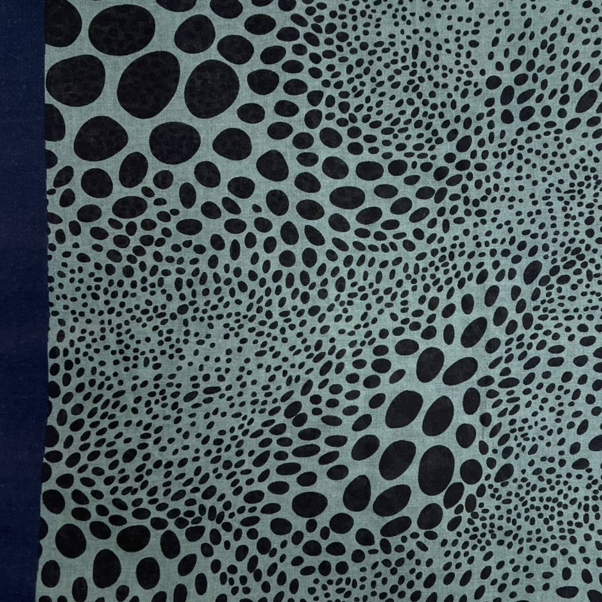 Freya Leopard dots print scarf
