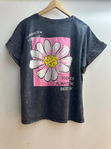 Daisy T-shirt