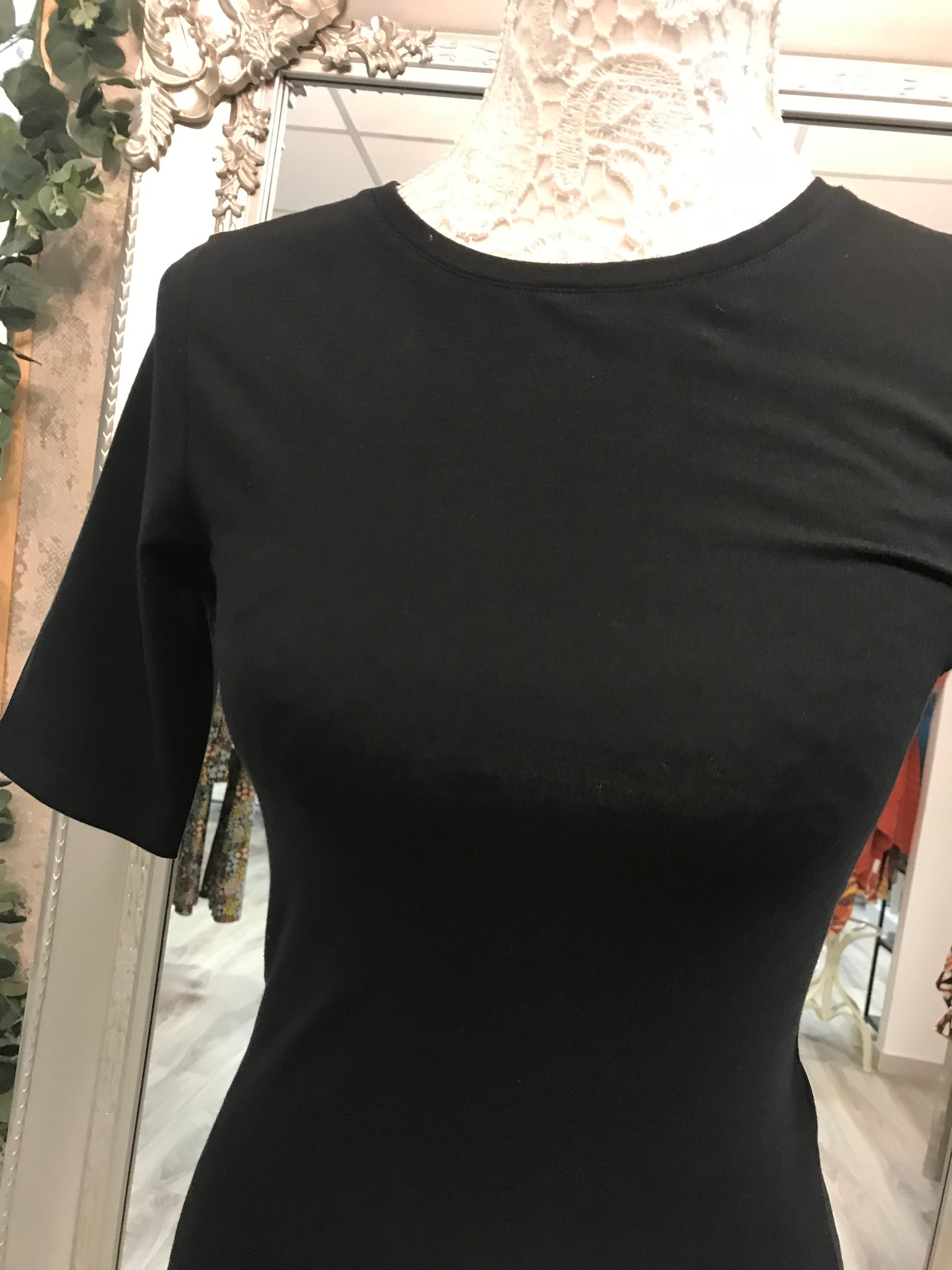 Pamila T-Shirt - Short Sleeve