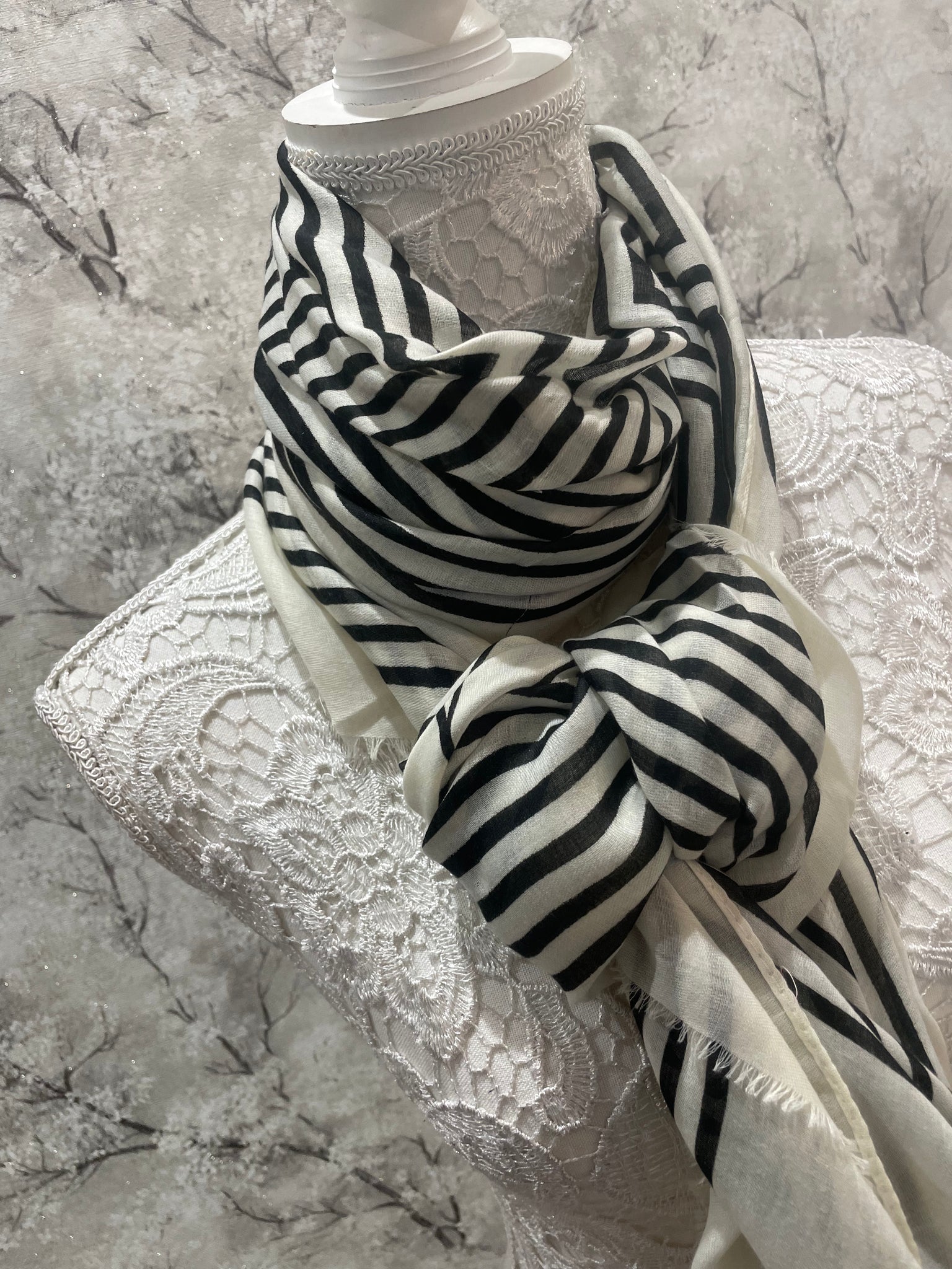 Clara Scarf