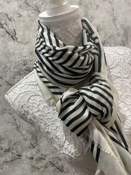 Clara Scarf